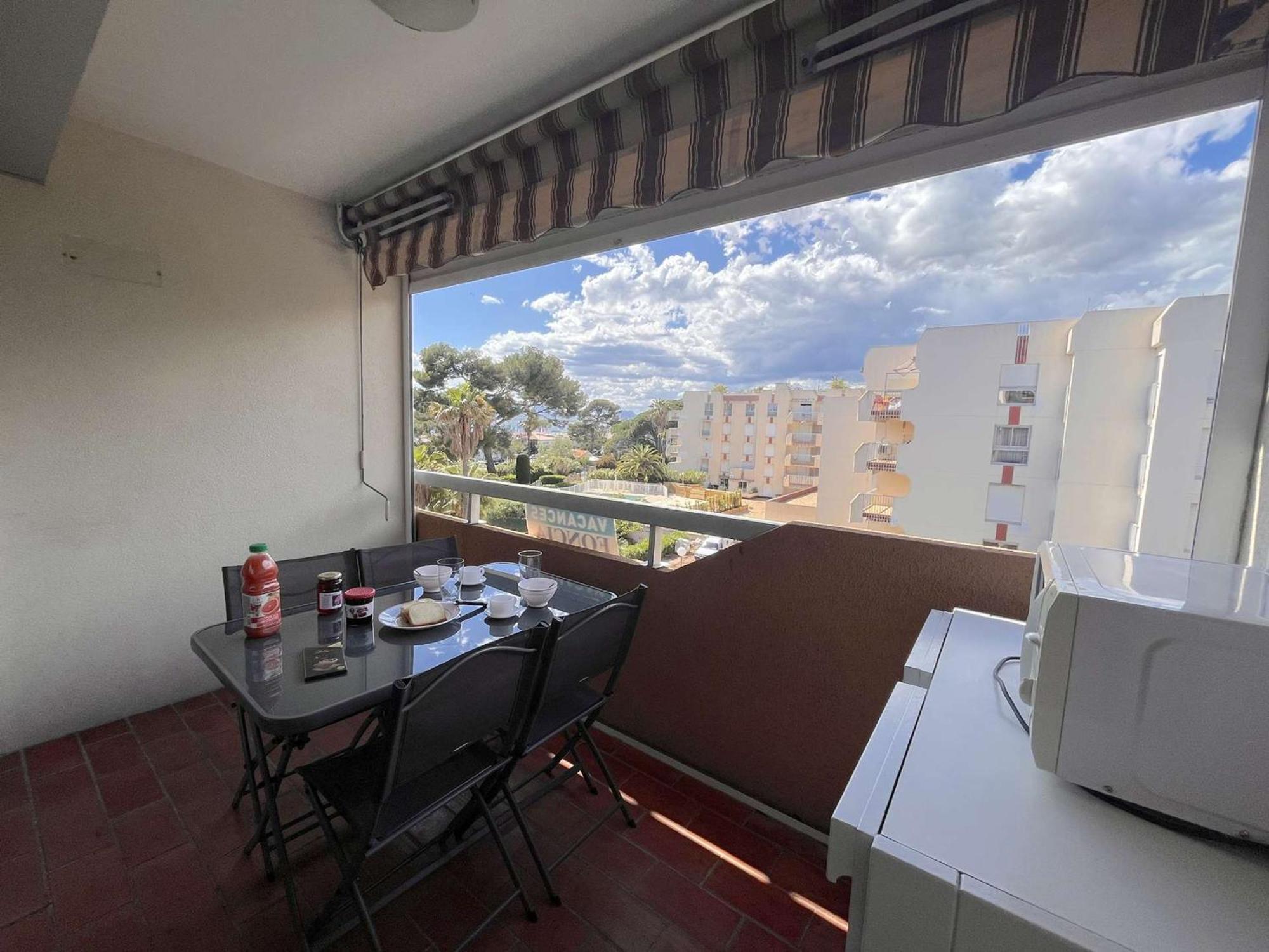 Studio Cabine A St-Raphael Avec Terrasse Et Parking, A 100M De La Plage - Fr-1-226A-23 Saint-Raphaël المظهر الخارجي الصورة